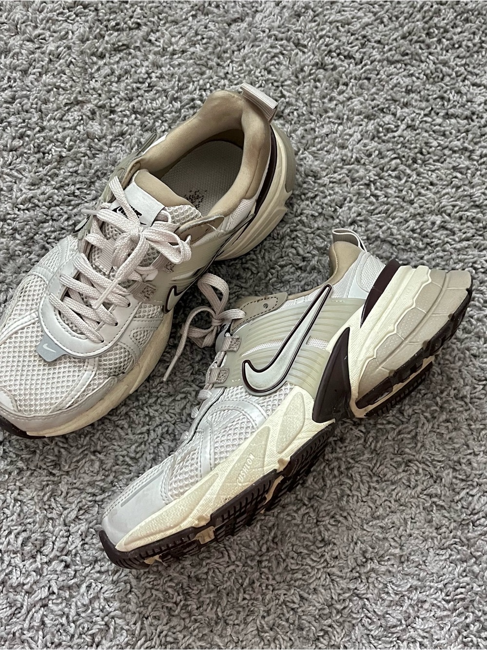 Women's Nike V2K Run Light Orewood Brown